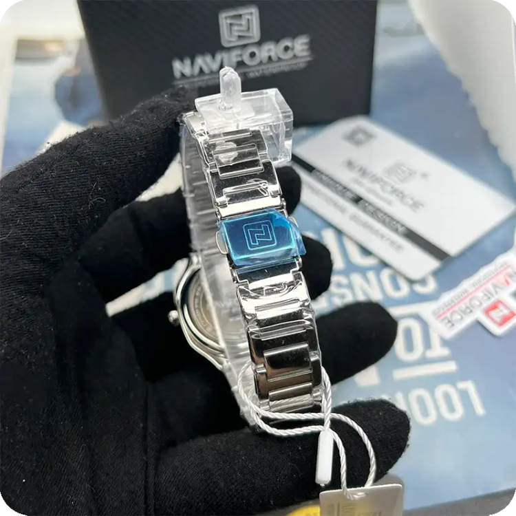 ساعت زنانه نیوی فورس مدل Naviforce NF5042 فیروزه ای