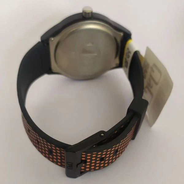 ساعت مچی عقربه ای کیو اند کیو مدل VR28J034Y