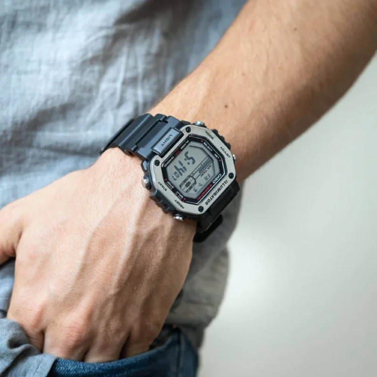 ساعت مچی مردانه کاسیو CASIO MWD-110H-1AV