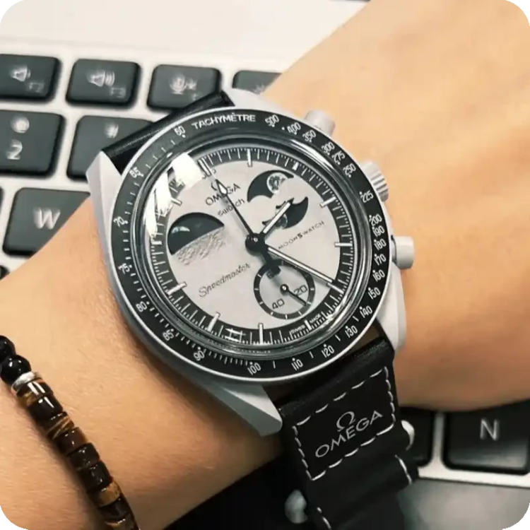 ساعت مچی امگا سواچ مدل Mission to the Moon - هایکپی (بدنه پلاستیکی، سه موتور فعال)