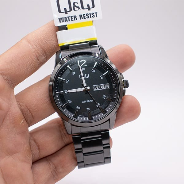 ساعت مچی مردانه اصل برند کیو اند کیو مدل A36A-006PY
