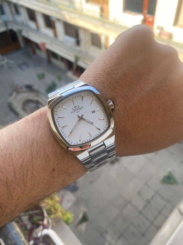 ساعت ست مربعی زنانه و مردانه طلایی الگانس اسپیشیال ES8138